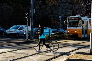 ダイエット中でも楽しめるデリバリー食品は？